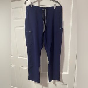 Figs Navy Kade Cargo Scrub Pants in Large